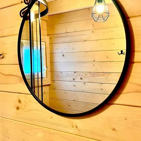Holiday home Skrawek Nieba Borsk
